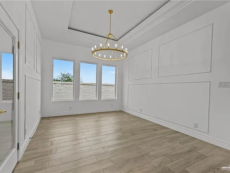 3820 E Roosevelt Ave — Photo 9