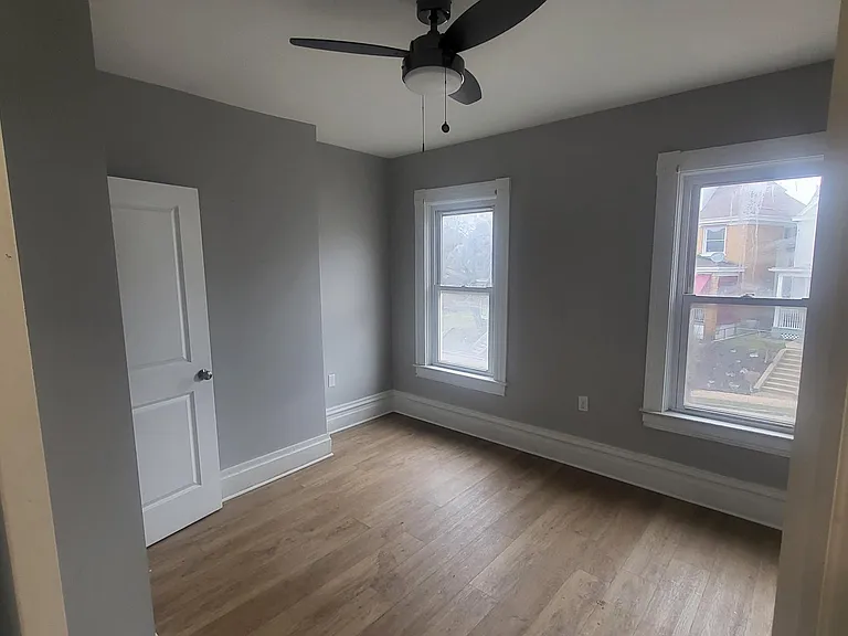 1216 Louise St #2 — Photo 6
