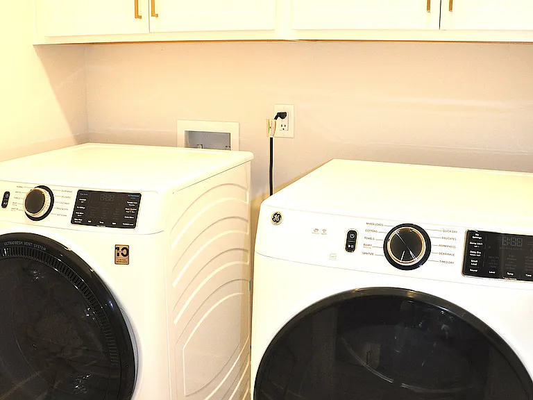 3rd floor laundry room.