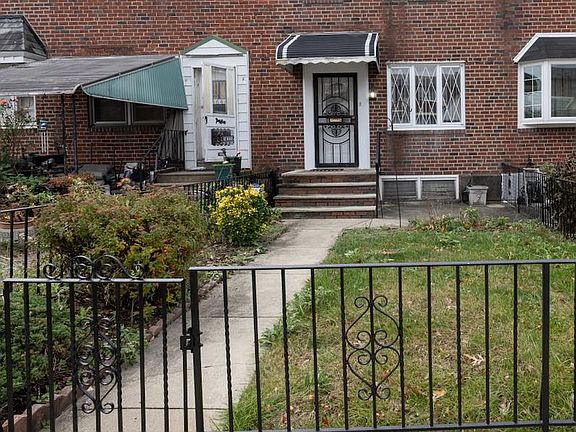 2nd image of 8648 Rugby St