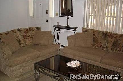 4th image of 4303 Oakfield Ave