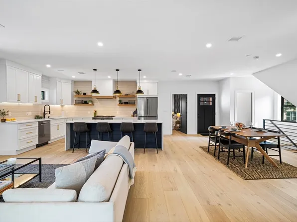 85 Oxford St Unit 2, Somerville, MA 02143