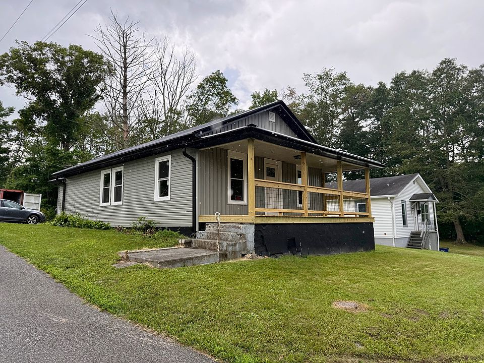 1st image of 222 Grove Ave