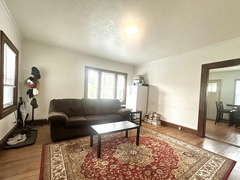 1057 Lincoln St #1 — Photo 3