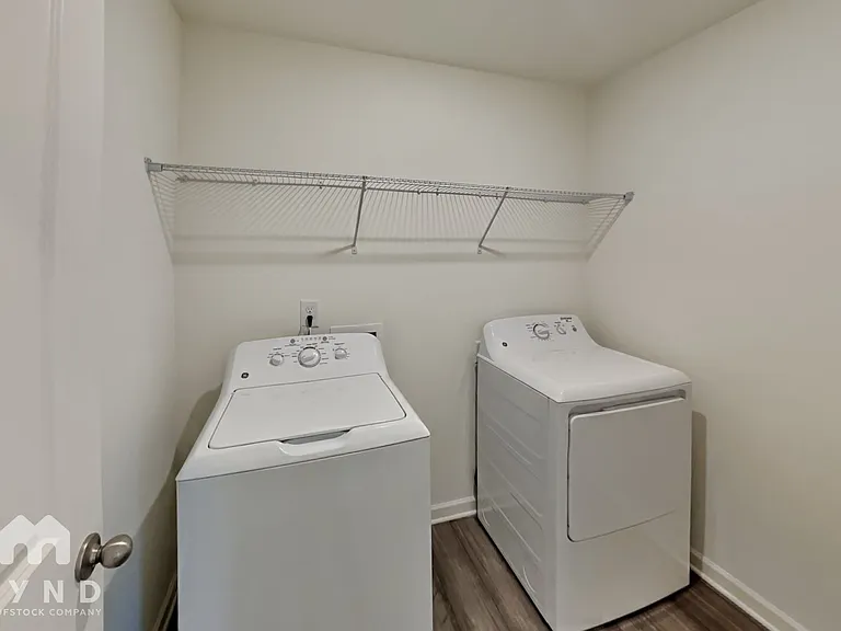 56 Heartland Dr — Photo 16