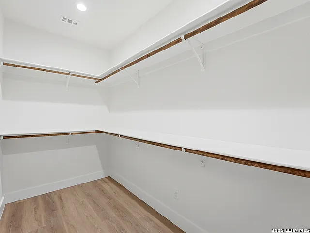 609 Elm St — Photo 23