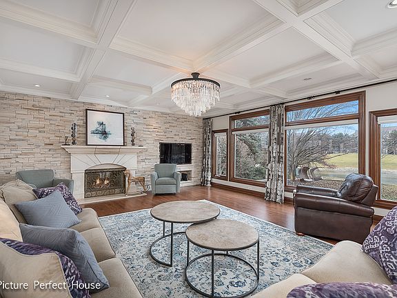 5th image of 2808 Deering Bay Dr