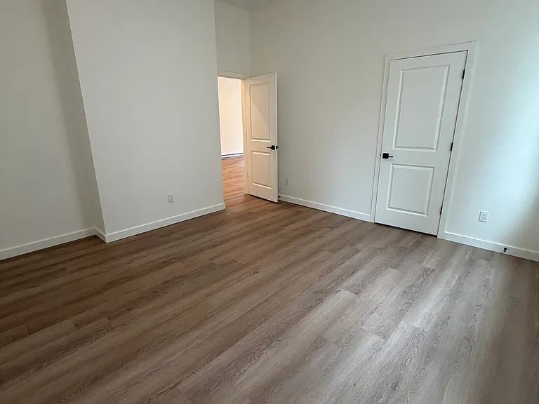 46 N Hamilton St #4 — Photo 12