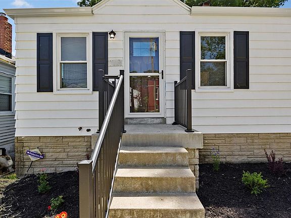 4th image of 1204 Dammert Ave