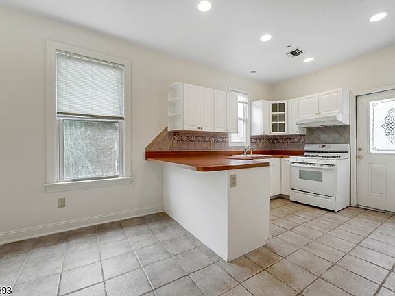 5th image of 55 S Fullerton Ave #A