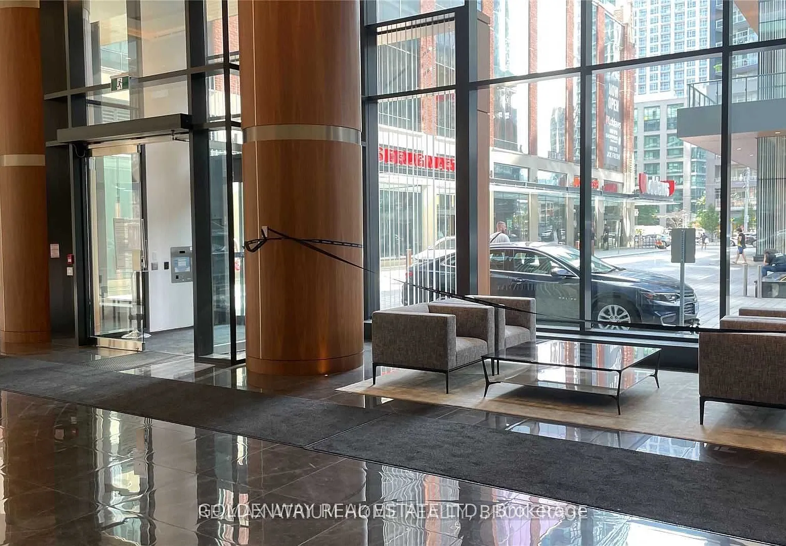1 bed, $2,400 — Photo 3