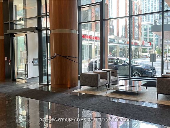 3rd image of 17 Bathurst St #909