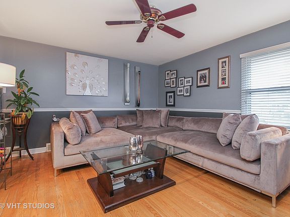 2nd image of 15598 Park Ln
