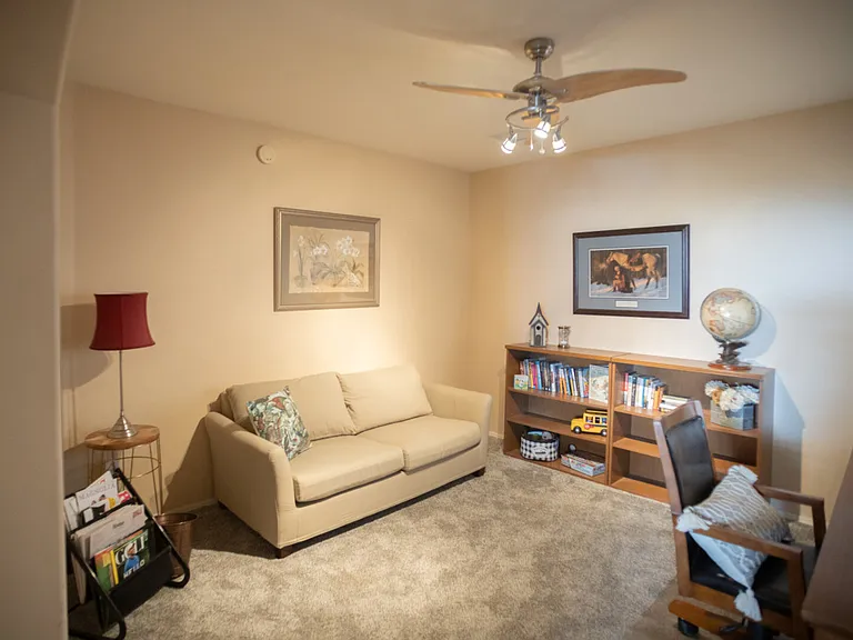 N Platte Dr — Photo 32