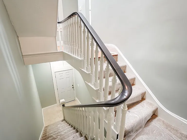 2158 Stratford Ave #2 — Photo 14