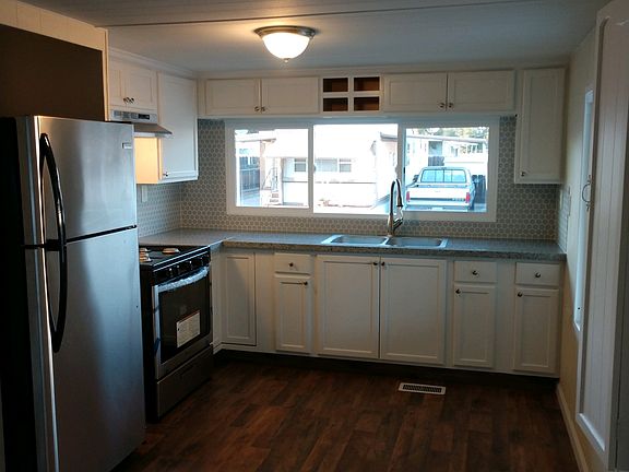 3rd image of 425 20th Century Blvd Spc B2