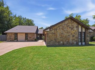 11057 W Country Dr, Oklahoma City, OK 73170