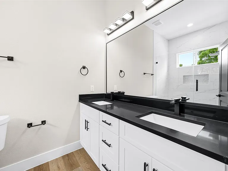 6101 Shotwell St #A — Photo 11