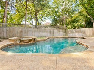 108 Carlsbad Dr, Mansfield, TX 76063