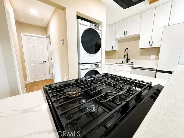 5025 W 121st St — Photo 11