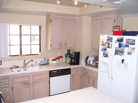 5th image of 1455 E Luna Way