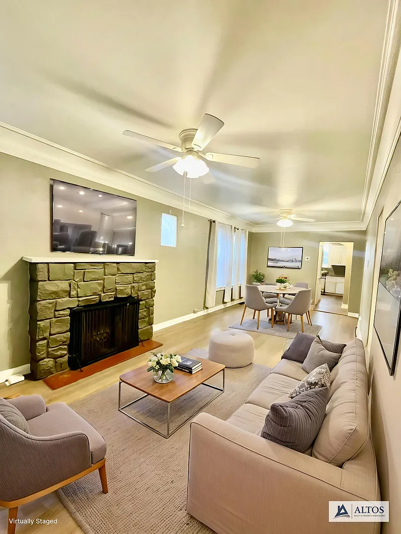 Beautiful 2 bed 2 bath in Highlands — Photo 2