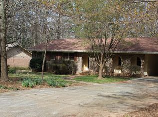 450 Beaumont Dr, Stone Mountain, GA 30087