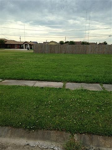 2nd image of 3716 Ventura Dr