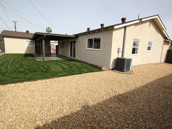 3rd image of 7975 La Costa Cir