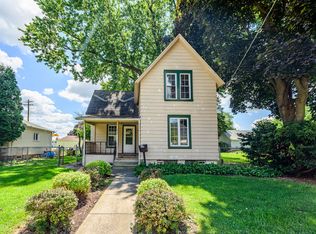 1322 State St, Dekalb, IL 60115