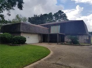 242 Devon Rd, La Place, LA 70068