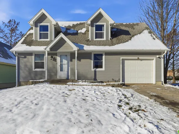 2727 N 35th St, Lincoln, NE 68504