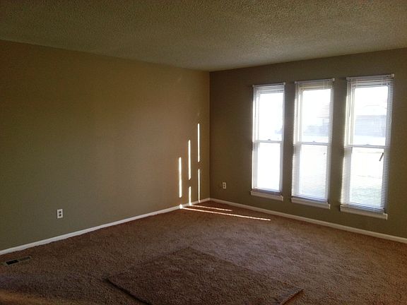3rd image of 4515 Burrwood Dr