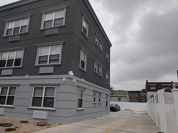 4th image of 3530 Mickle Ave