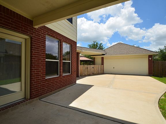 3rd image of 7414 Bright Lake Bend Ln