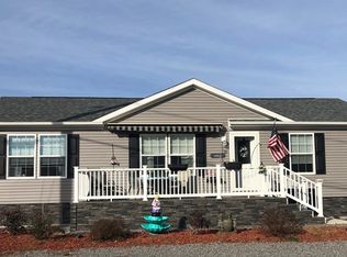 31 Pleasant Ave, Plainville, MA 02762