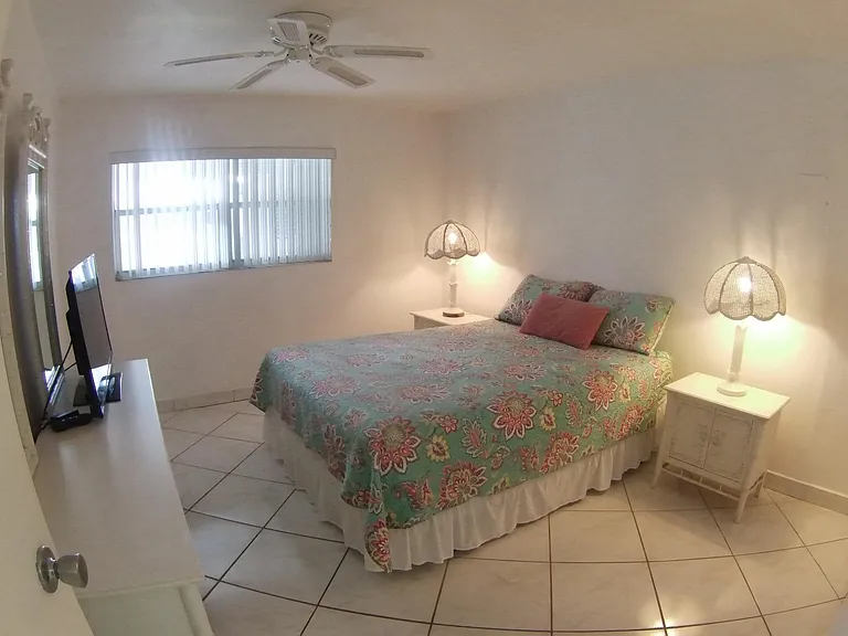 209 Waterford Cir #I — Photo 22