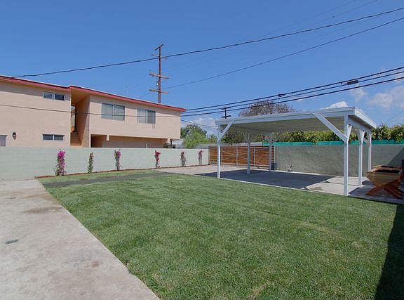 3rd image of 4620 Sawtelle Blvd