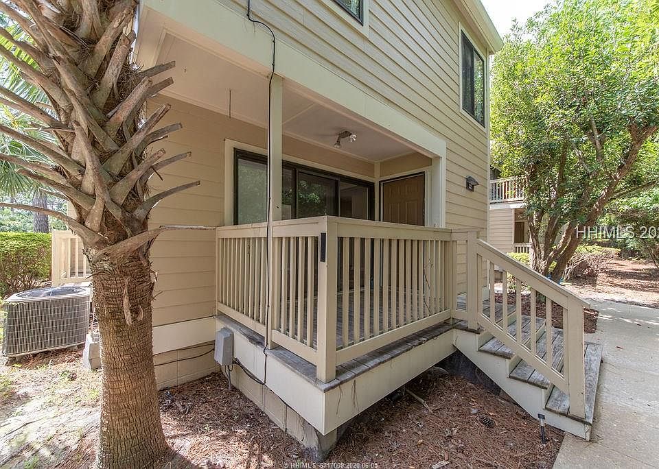 1st image of 53 Delander Ct APT 32