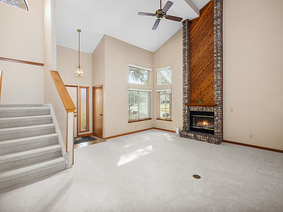 5th image of 307 Evergreen Ave