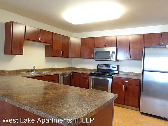 4th image of 519 33rd Ave W APT 202