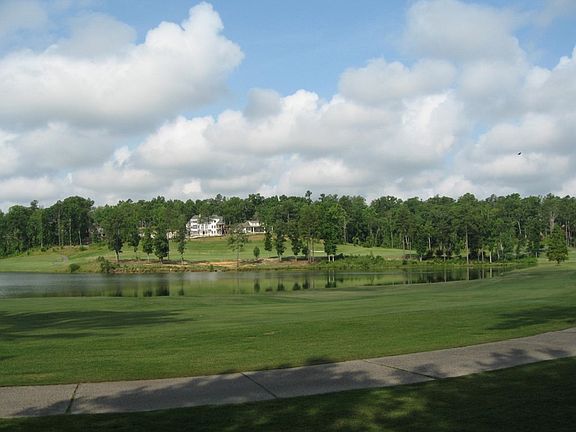3rd image of 448 Spalding Lake Cir