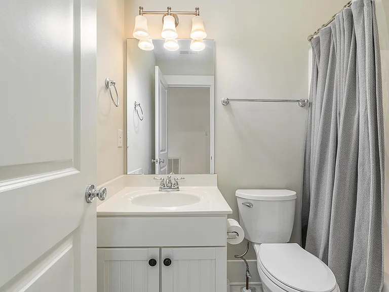 1239 Great Ridge Pkwy — Photo 15
