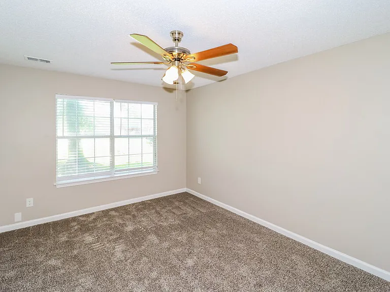 7444 Holly Grove Dr — Photo 10