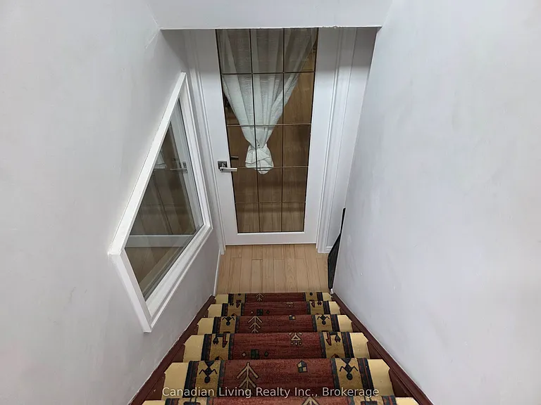 143 Avenue Rd #LOWER — Photo 8