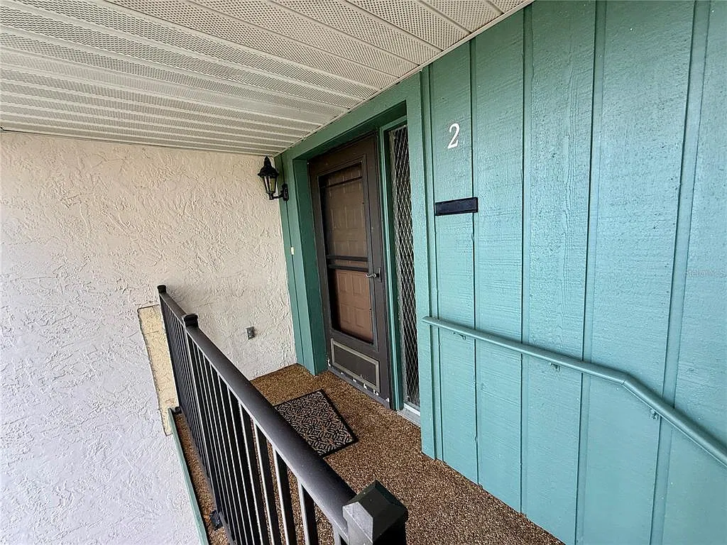 2 bed, 2.0 bath, 1098 sqft, $1,400 — Photo 2
