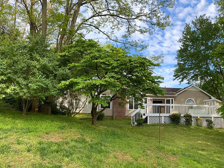 3613 Calyx Ct — Photo 46
