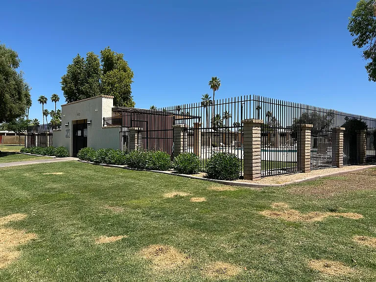 1991 E Colgate Dr — Photo 38