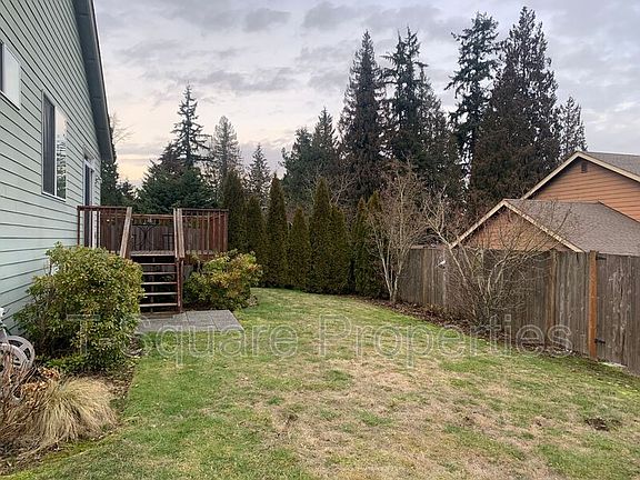 2nd image of 629 199th St SW