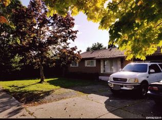 467 Hawthorne Ave NE, Salem, OR 97301